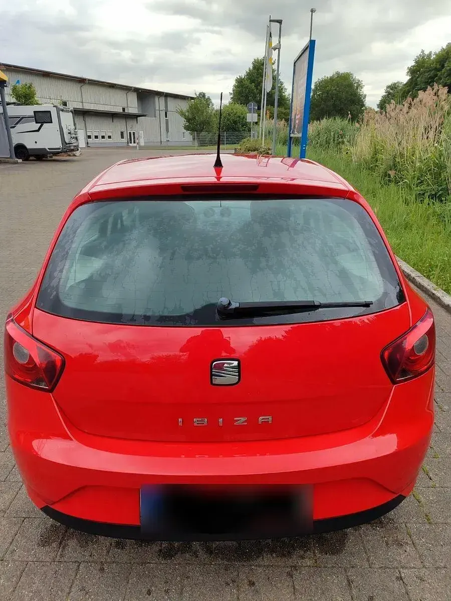 Gebraucht Seat Ibiza Reference 69 PS (50 kW) 2013 Rot Kleinwagen