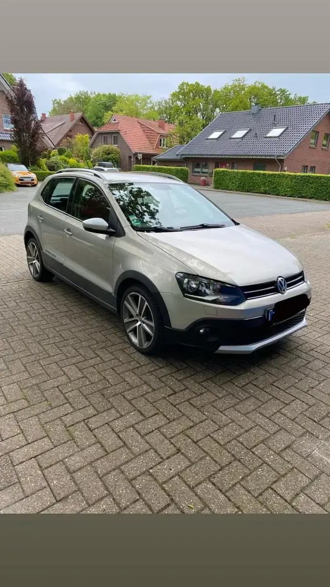 Gebraucht VW Polo Cross 90 PS (66 kW) 2013 Beige Kleinwagen