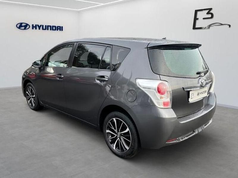 Gebraucht Toyota Verso 147 PS (108 kW) 2017 Andere Van / Kleinbus