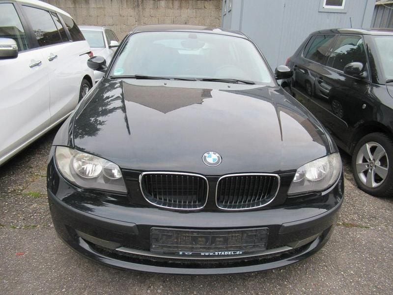 Schwarz Gebraucht 2009 BMW 116 Kleinwagen | 2.490 € (Superpreis) - Bild 1/4