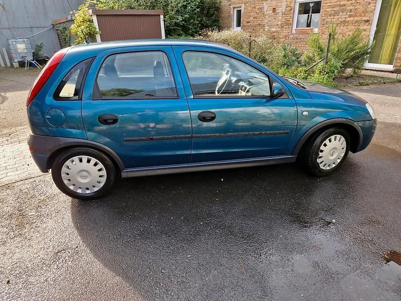 Gebraucht Opel Corsa 75 PS (55 kW) 2002 Andere farben Kleinwagen