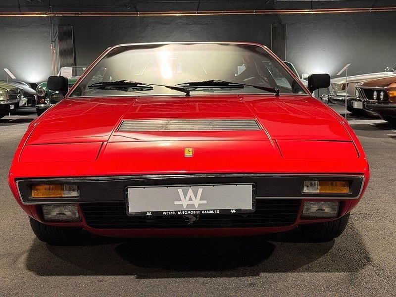 Second-hand Ferrari Dino GT4 237 CP (174 kW) 1974 Roșu