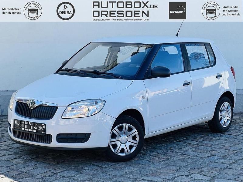 Gebraucht Skoda Fabia 60 PS (44 kW) 2009 Candyweiss Limousine