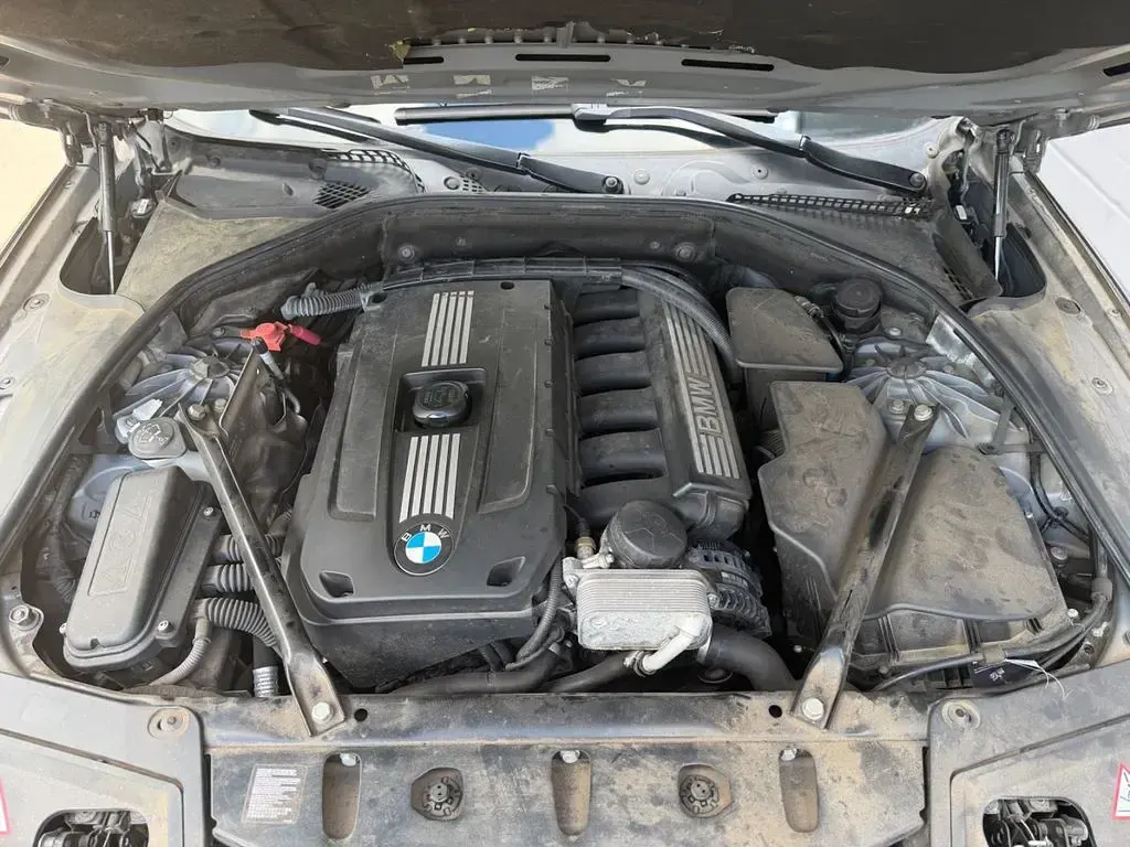 Gebraucht BMW 523 204 PS (150 kW) 2011 Grau Limousine