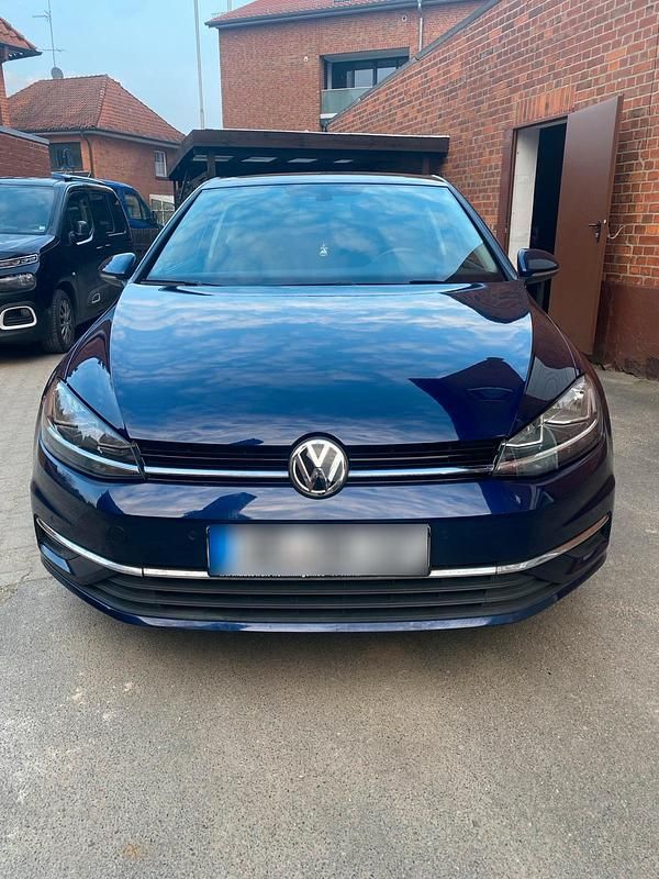 Second-hand VW Golf 125 CP (91 kW) 2017 Albastru Coupe