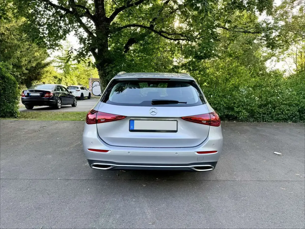 Gebraucht Mercedes C180 Avantgarde 170 PS (125 kW) 2023 Silber Kombi