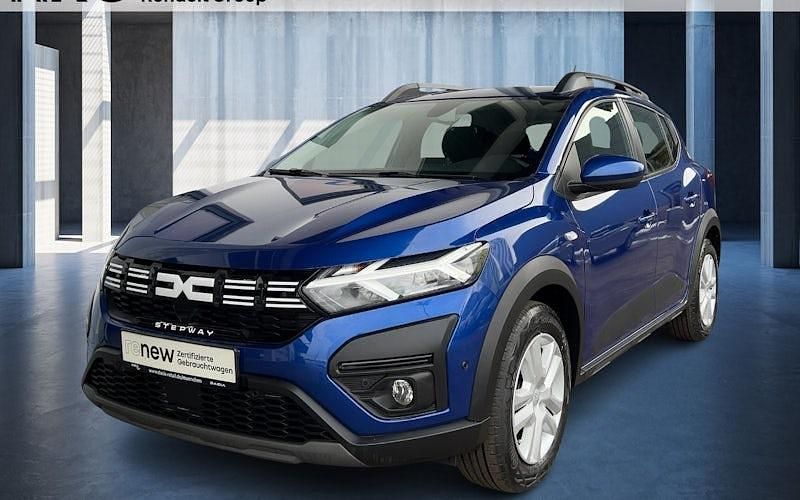 Gebraucht Dacia Sandero Expression 101 PS (74 kW) 2024 Blau Limousine