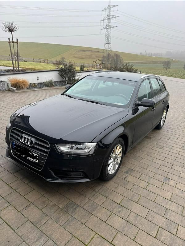 Second-hand Audi A4 Comfort 179 CP (131 kW) 2014 Negru Break
