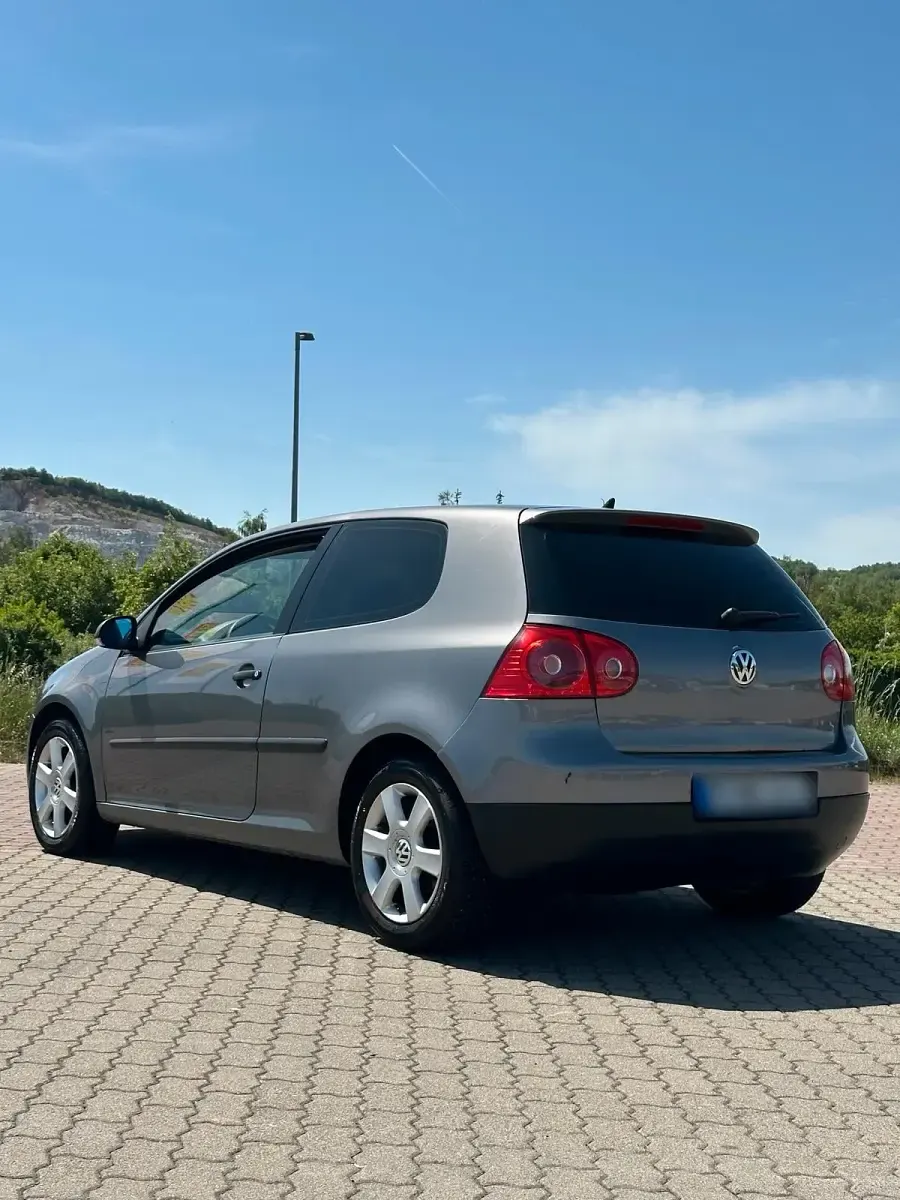Gebraucht VW Golf 80 PS (58 kW) 2007 Silber Coupé
