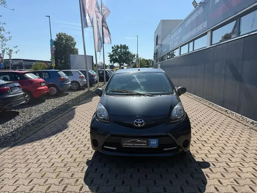 Gebraucht Toyota Aygo Cool 68 PS (50 kW) 2012 Anthracite grey Kleinwagen