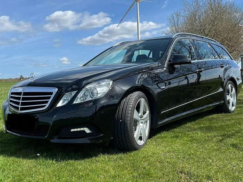 Gebraucht Mercedes E350 Avantgarde 292 PS (214 kW) 2011 Schwarz Kombi