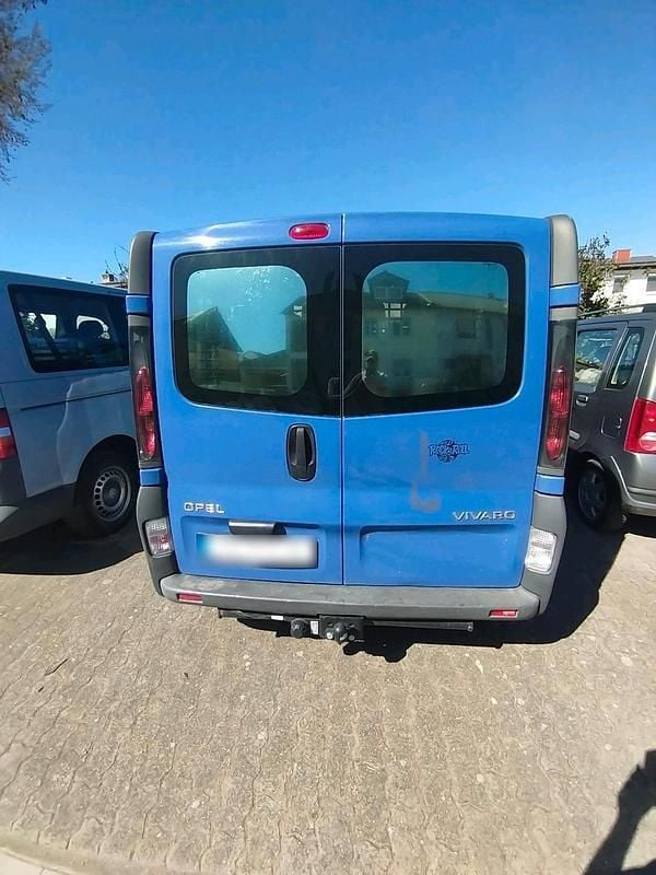 Gebraucht Opel Vivaro 120 PS (88 kW) 2005 Blau Van / Kleinbus