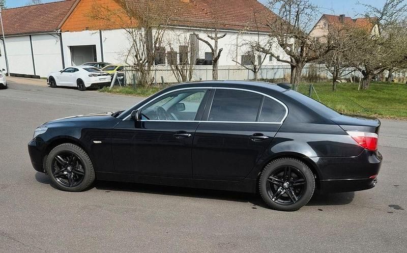 Second-hand BMW 525 218 CP (160 kW) 2005 Negru Berlinǎ