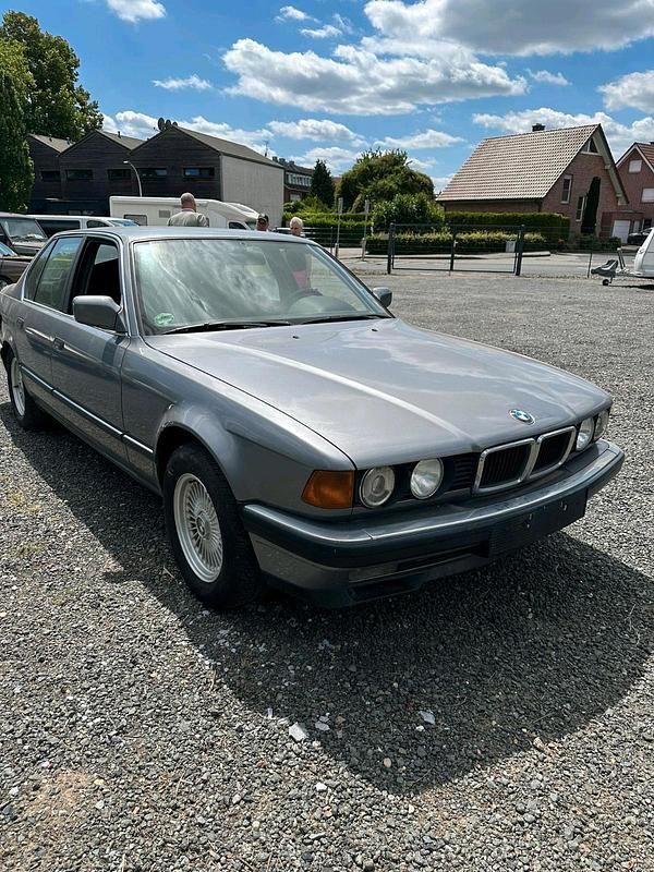 Gebraucht 1991 BMW 750 Limousine | 8.000 € - Bild 1/4