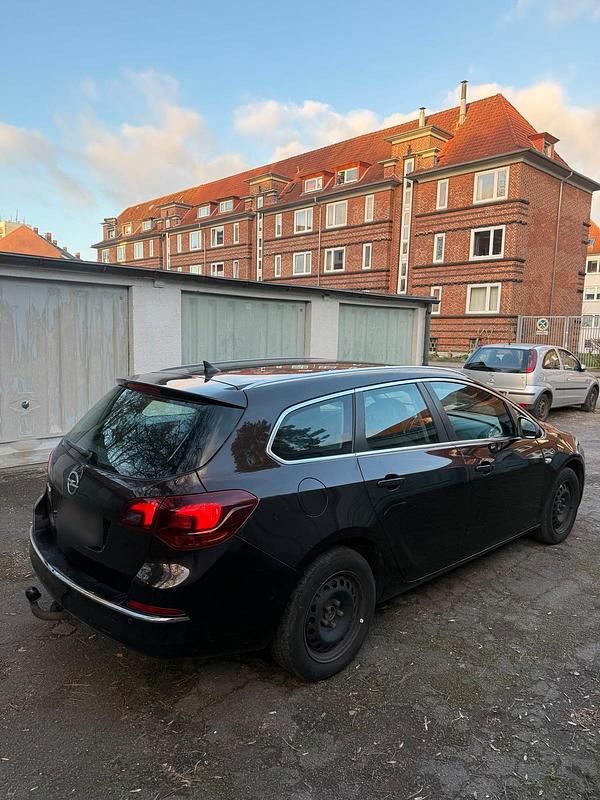 Gebraucht Opel Astra 2013 Braun Kombi