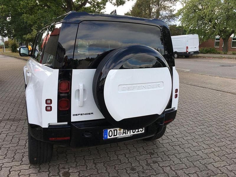 Weiß Gebraucht 2024 Land Rover Defender HSE Dynamic SUV | 75.000 € (Guter Preis) - Bild 1/4