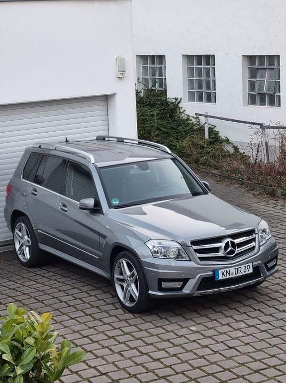 Silber Gebraucht 2010 Mercedes GLK250 SUV | 12.000 € (Fairer Preis) - Bild 1/4