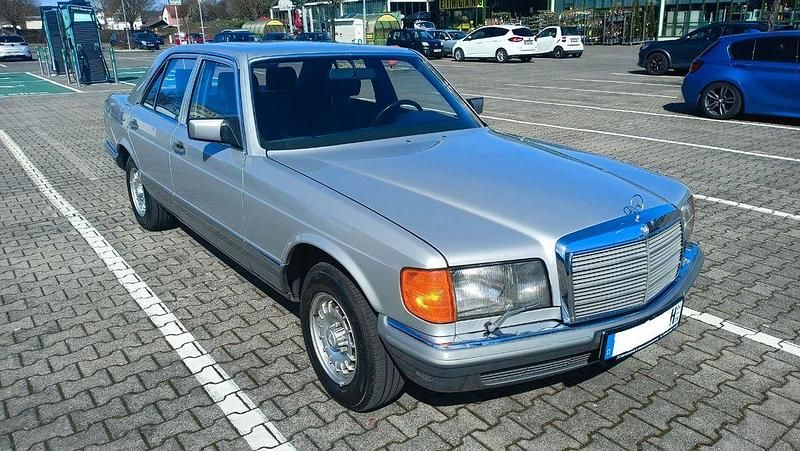 Gebraucht Mercedes 280 SE 185 PS (136 kW) 1984 Silber Limousine