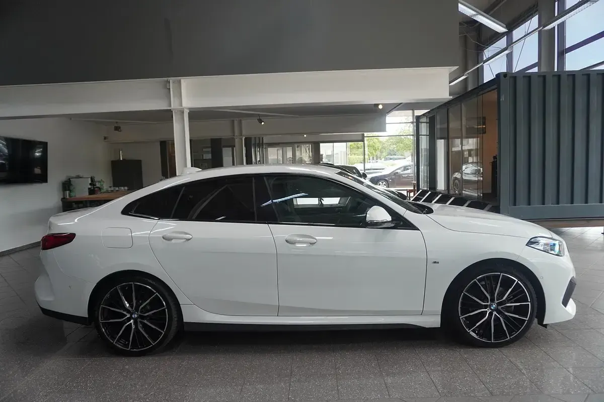 Gebraucht BMW 218 Shadowline 140 PS (102 kW) 2020 Weiß Coupé