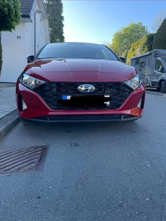 Usata Hyundai i20 GO! 101 CV (74 kW) 2023 Rosso Utilitaria