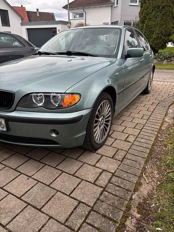 Gebraucht BMW 320 170 PS (125 kW) 2001 Grün Limousine
