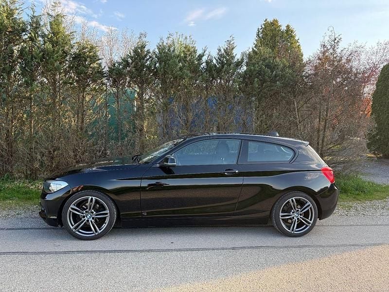 Second-hand BMW 116 Advantage 109 CP (80 kW) 2017 Negru Hatchback