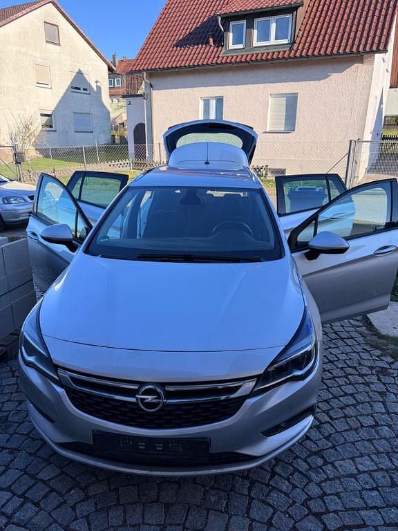 Gebraucht Opel Astra Dynamic 125 PS (91 kW) 2017 Silber Kombi