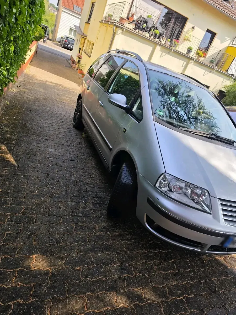 Gebraucht VW Sharan 140 PS (102 kW) 2005 Silber Van / Kleinbus