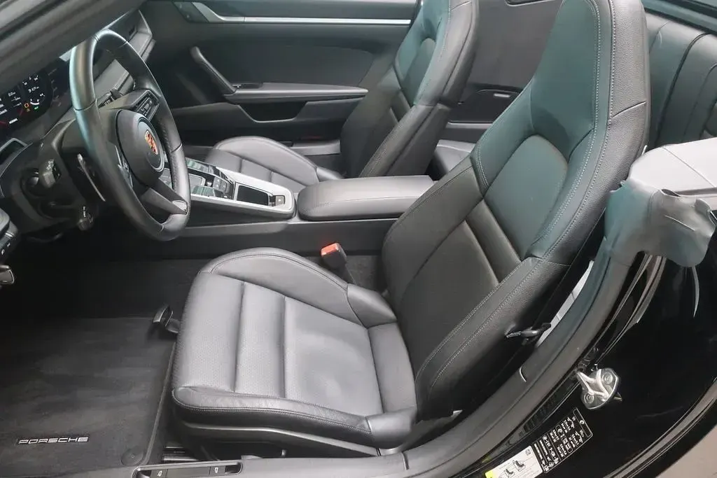 Gebraucht Porsche 911 Carrera Cabriolet 385 PS (283 kW) 2022 Schwarz Cabrio