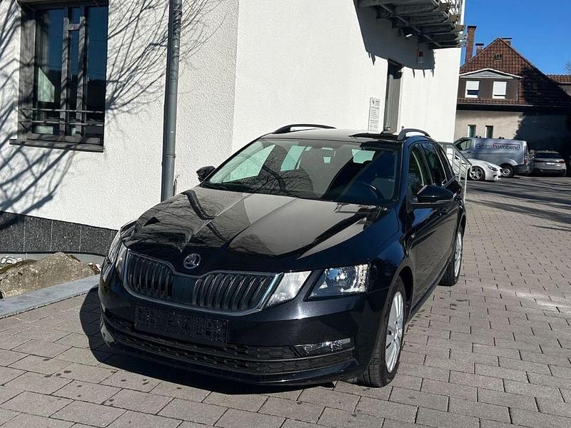 Gebraucht Skoda Octavia Soleil 150 PS (110 kW) 2019 Schwarz Kombi