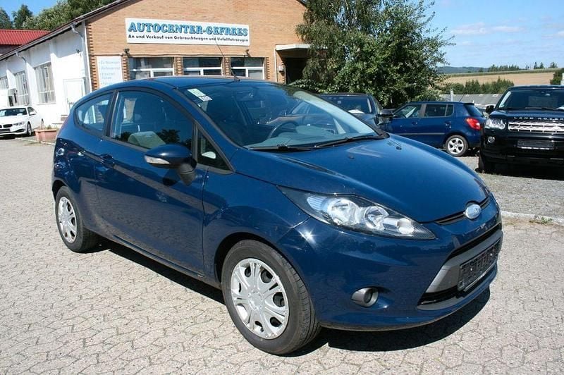Blau Gebraucht 2009 Ford Fiesta Trend Kleinwagen | 1.250 € (Superpreis) - Bild 1/4