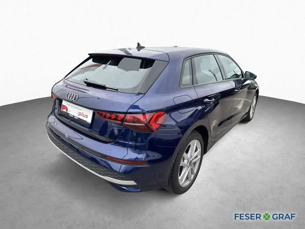 Gebraucht Audi A3 Advanced 150 PS (110 kW) 2025 Navarrablau metallic Limousine