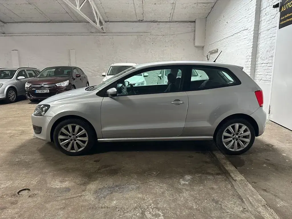 Gebraucht VW Polo Trendline 69 PS (50 kW) 2010 Silber Kleinwagen