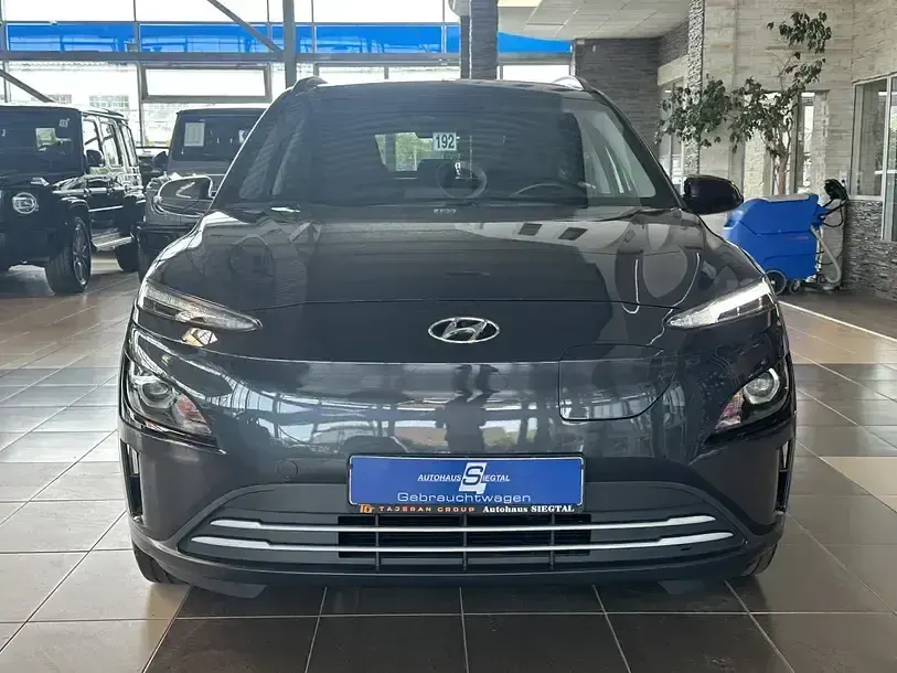 Gebraucht Hyundai Kona Edition 30+ 100 kW (136 PS) 2022 Schwarz SUV