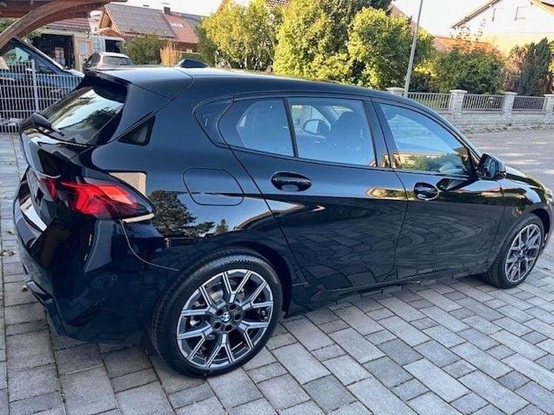 Gebraucht BMW 120 170 PS (125 kW) 2025 Schwarz Kleinwagen