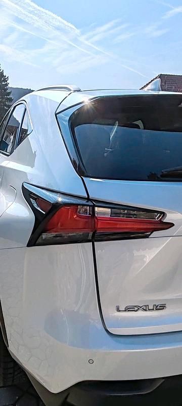 Gebraucht Lexus NX300h 197 PS (144 kW) 2017 Weiß SUV
