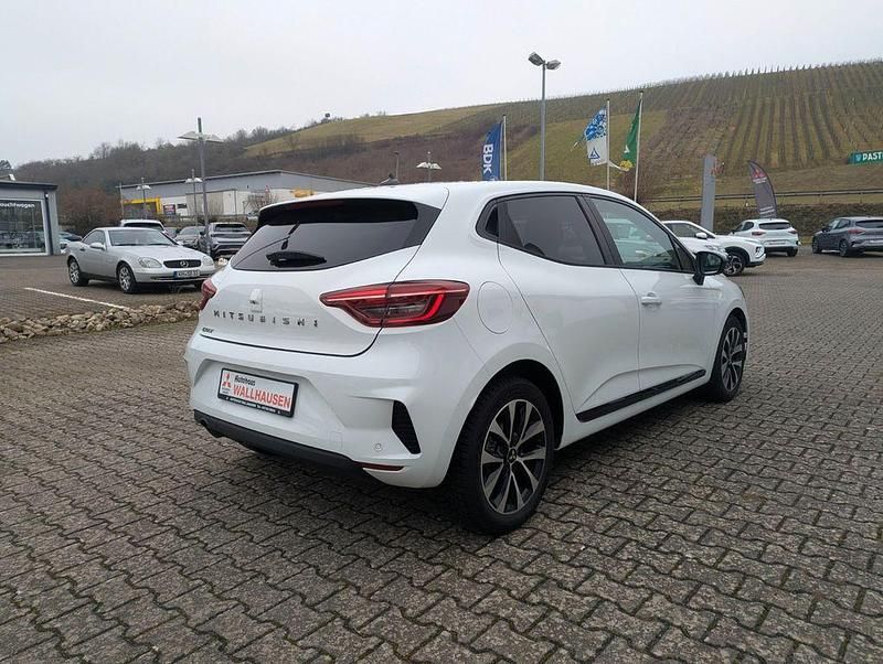Gebraucht Mitsubishi Colt Plus 67 PS (49 kW) 2024 Antarktisweiß Limousine