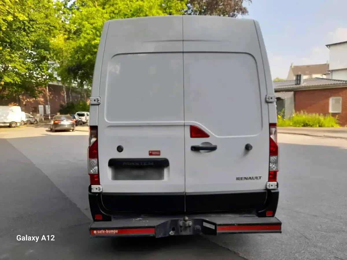 Gebraucht Renault Master 133 PS (97 kW) 2018 Weiß Van