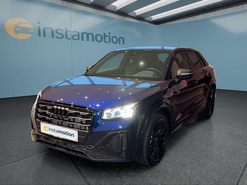 Blau Neu 2025 Audi Q2 SUV | 40.449 € (Teuer) - Bild 1/4