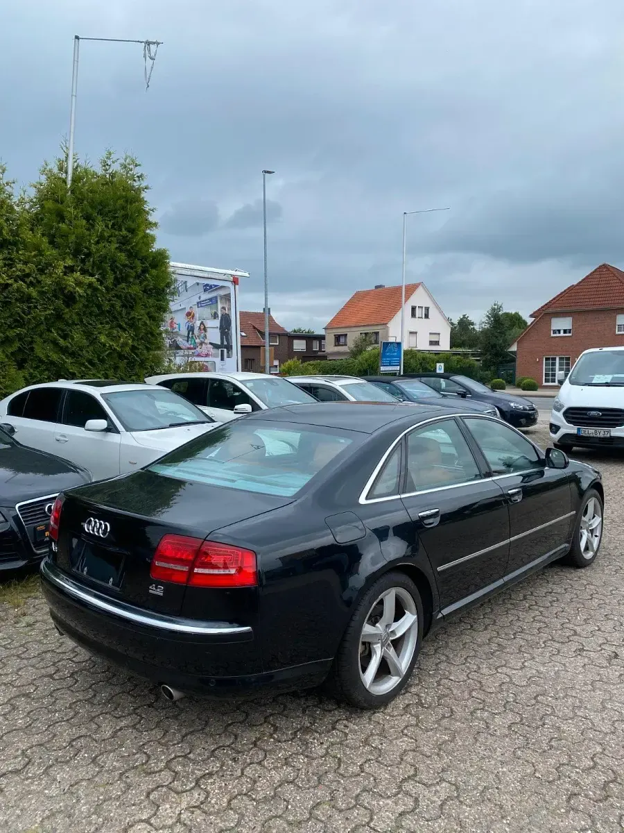 Gebraucht Audi A8 350 PS (257 kW) 2010 Schwarz Limousine