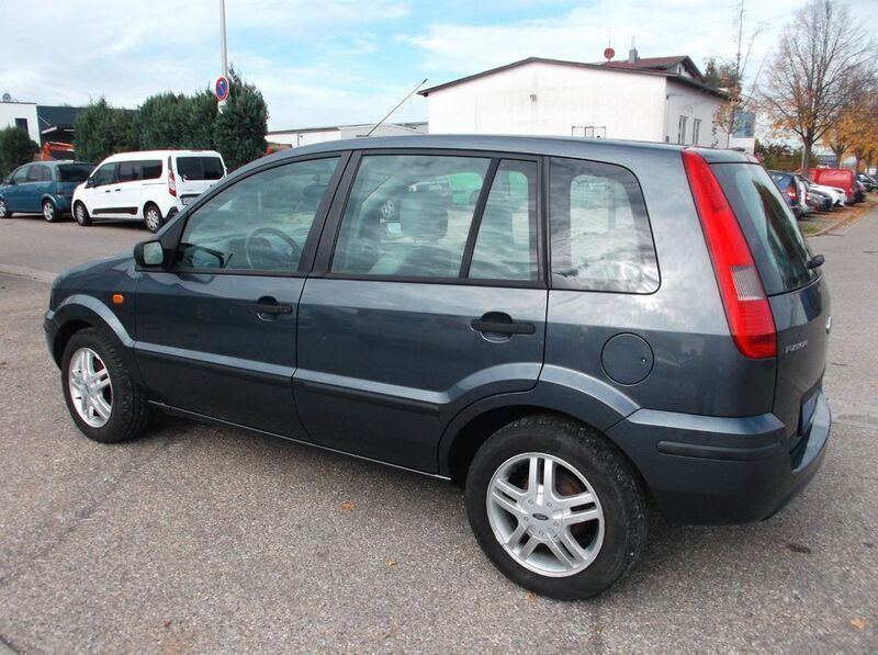 Gebraucht Ford Fusion Viva 80 PS (58 kW) 2005 Grau Limousine