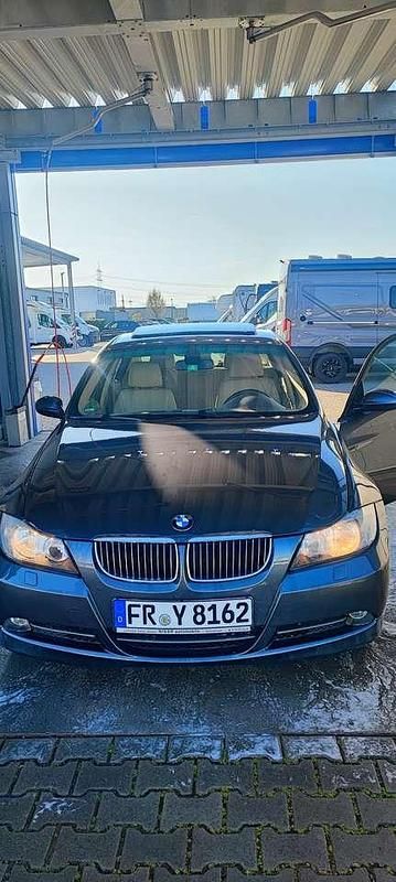 Grau Gebraucht 2007 BMW 330 Limousine | 4.900 € (Guter Preis) - Bild 1/4