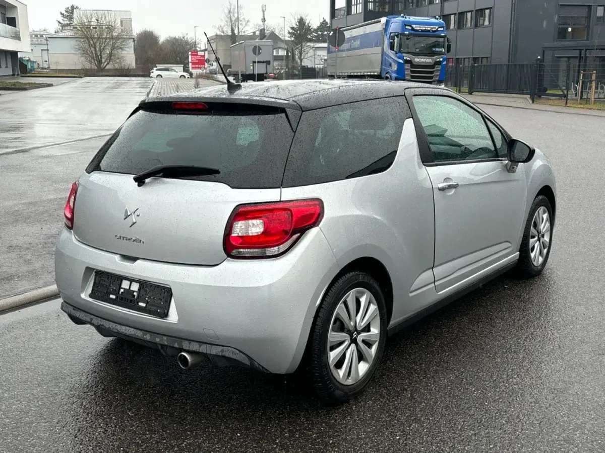 Gebraucht Citroën DS3 120 PS (88 kW) 2010 Silber Kleinwagen