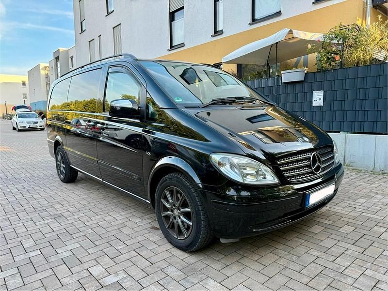 Schwarz Gebraucht 2010 Mercedes Viano Edition Van / Kleinbus | 9.400 € (Superpreis) - Bild 1/4