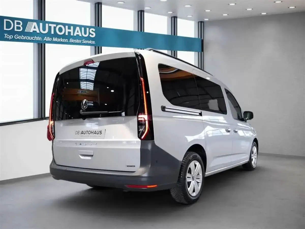 Gebraucht VW Caddy 122 PS (89 kW) 2023 Silber Van / Kleinbus