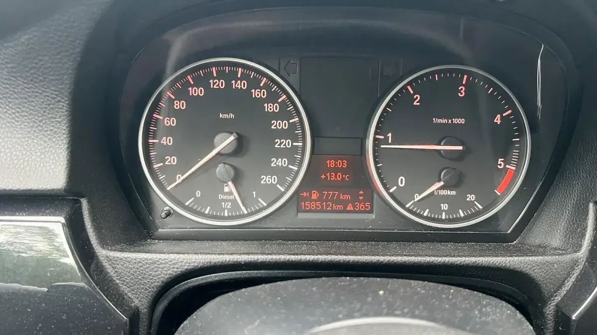 Gebraucht BMW 316 116 PS (85 kW) 2012 Schwarz Limousine