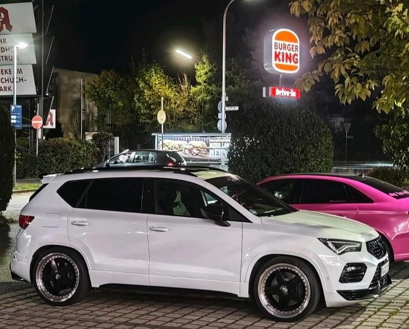 Weiß Gebraucht 2021 Cupra Ateca SUV | 28.999 € (Etwas zu teuer) - Bild 1/4