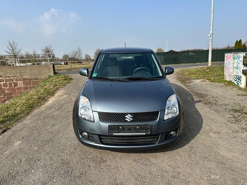 Gebraucht Suzuki Swift Comfort 92 PS (67 kW) 2010 Grau Kleinwagen