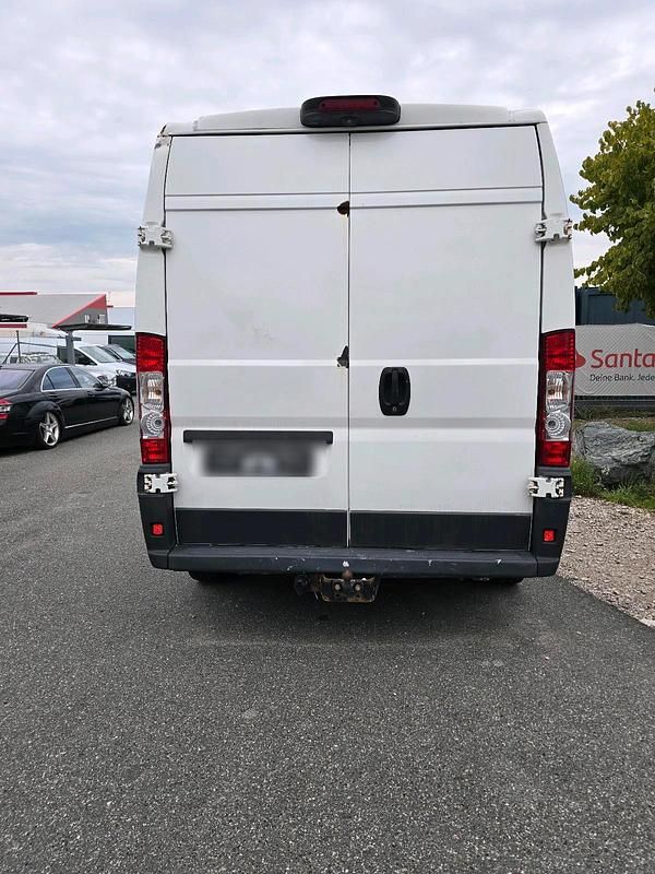 Gebraucht Peugeot Boxer 131 PS (96 kW) 2012 Weiß Van