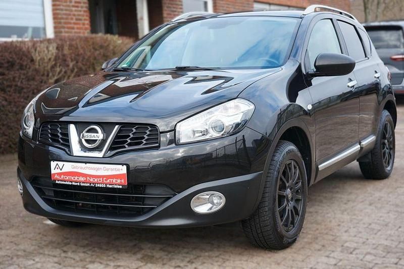Gebraucht Nissan Qashqai Visia 117 PS (86 kW) 2012 Schwarz SUV